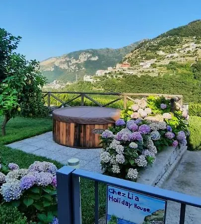Lia - Private With Garden And Tub Close To Eva E Cimbrone, Guest house